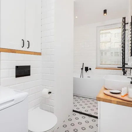 Cozy Pastel Two Bedroom In By Renters Apartment