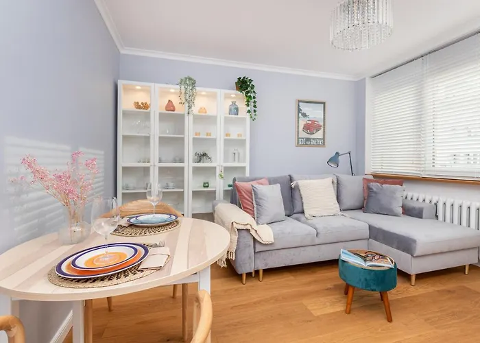 Cozy Pastel Two Bedroom In By Renters 아파트 *