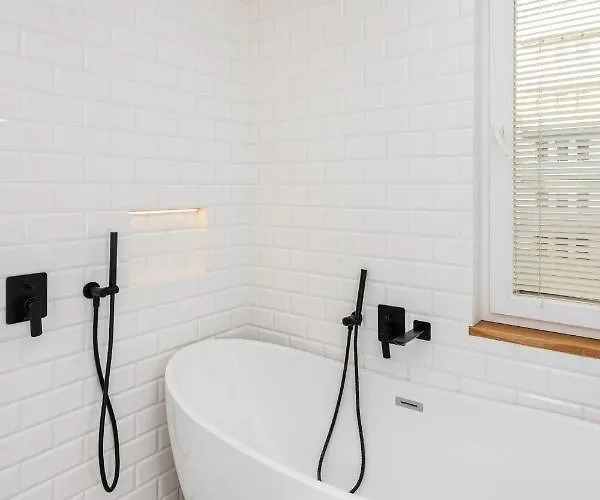 Cozy Pastel Two Bedroom In By Renters